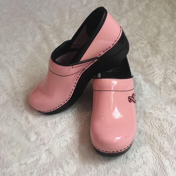 dansko pink ribbon clog